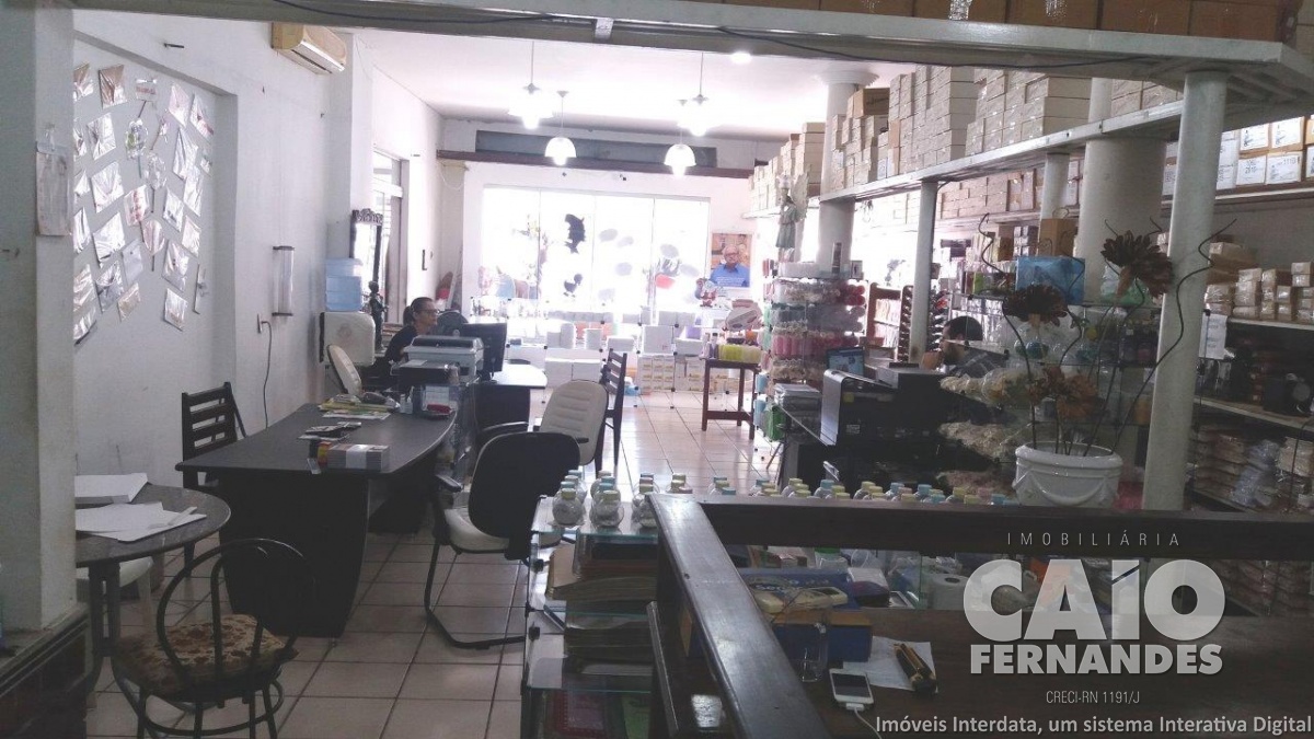 PONTO COMERCIAL NA CIDADE ALTA - 4